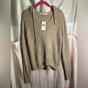 Sweater by Crave Fame size medium in a Neutral color